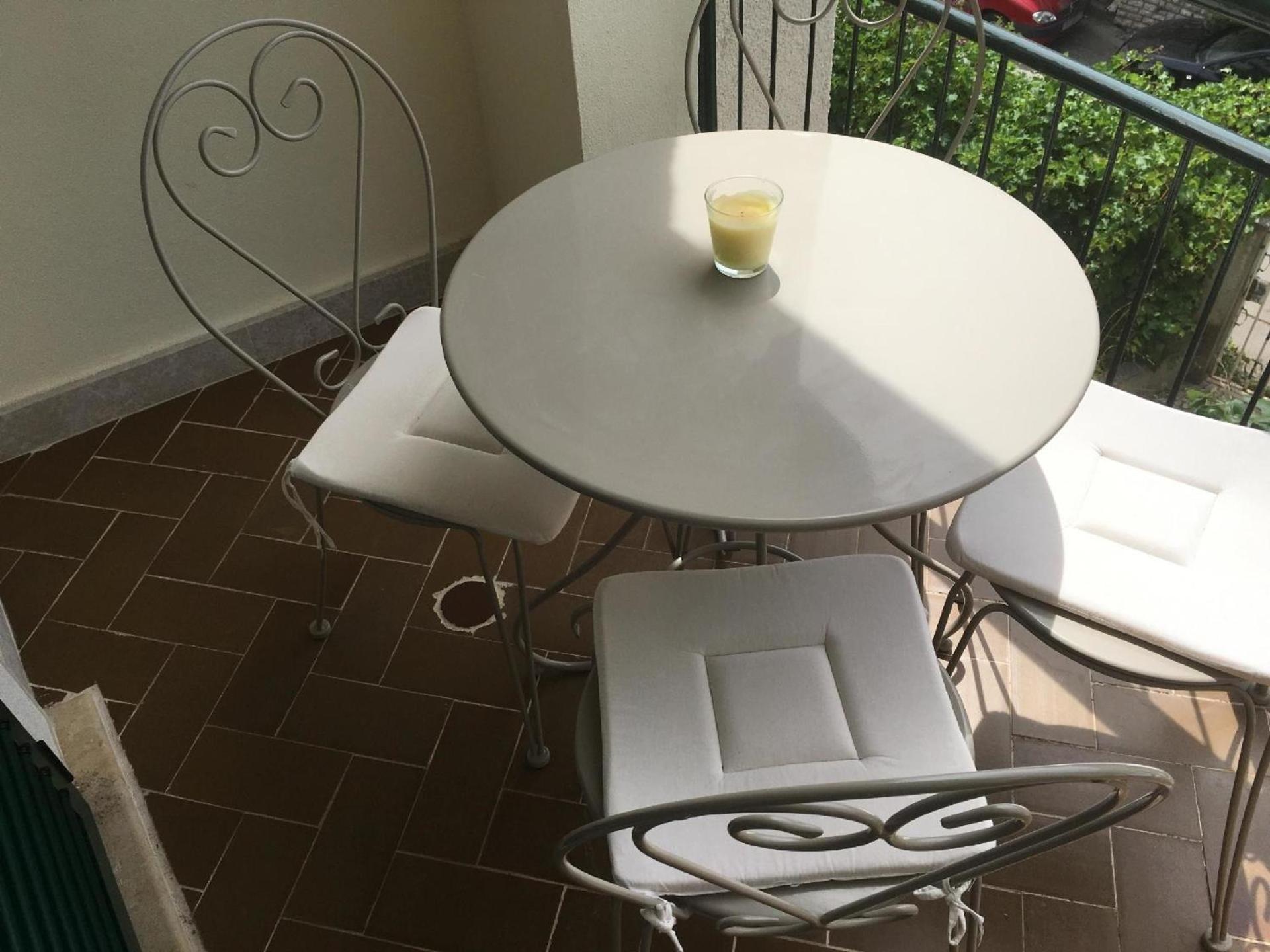 In Stoja Mit Moebliertem Balkon Pula